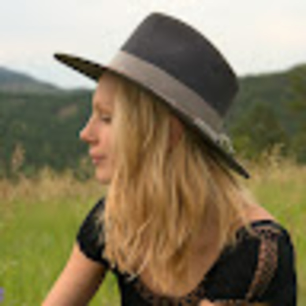 Meet your Posher, Samantha